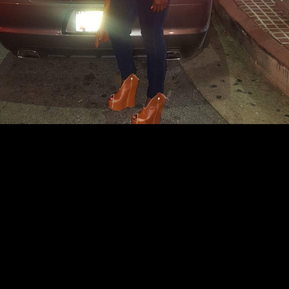 Shoe with box